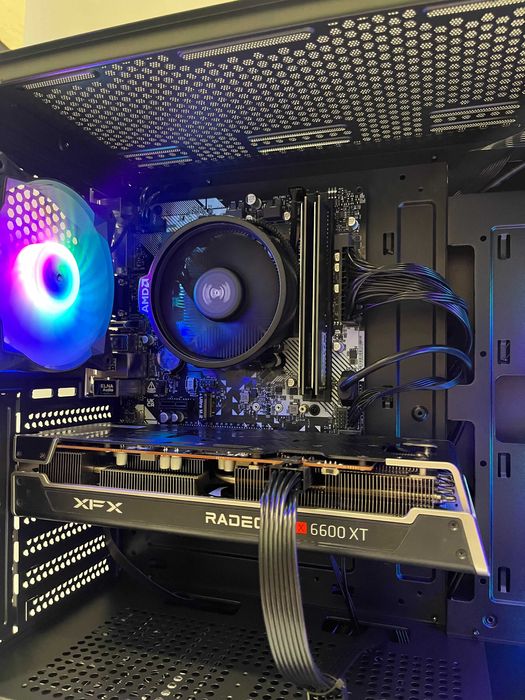 Геймърски компютър AMD Ryzen 5 5500, AMD RX 6600XT 8GB, 16GB Ram