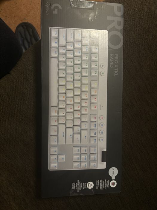 Vand tastatura gaming