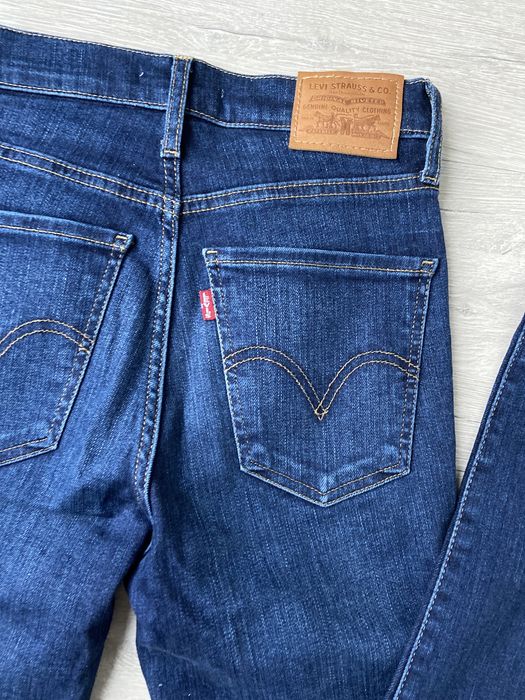Blugi levi s marimea 25 stare f buna