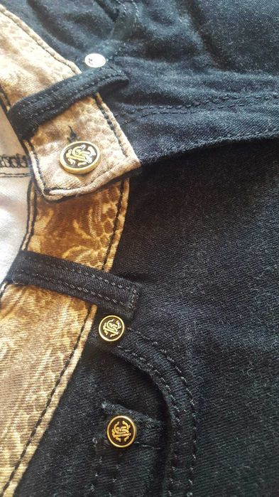 Нов оригинален панталон Roberto Cavalli - черен на цветя