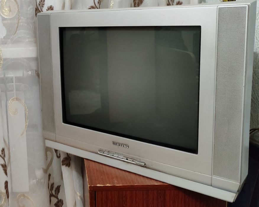 Продам старый ТВ Самсунг