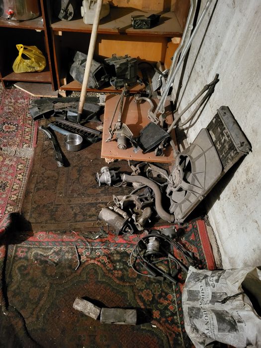 Запчасти ваз2110.по цене обсудим