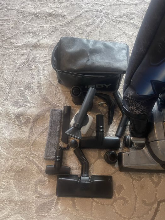 Vand ASPIRATOR KIRBY AVALIR 2 perfect functional si accesorii