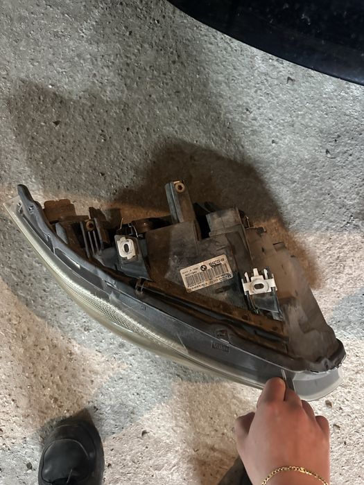 Фарове от БМВ Е90 седан