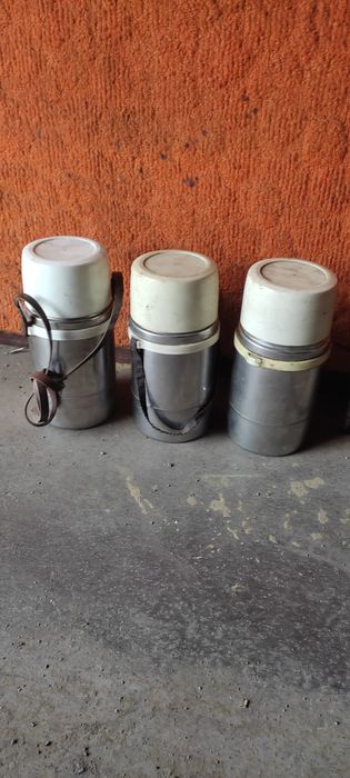 Термоса разные с по одной цене