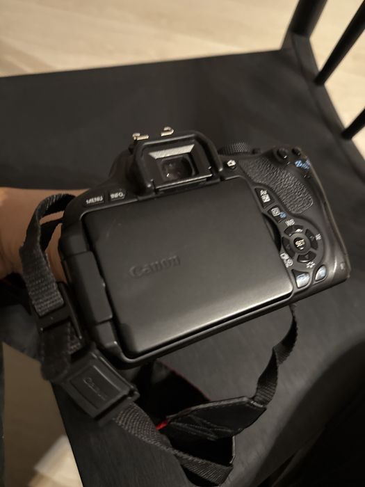 canon 600d (японская версия)