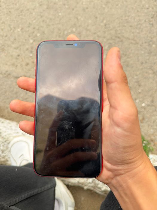 Продаю iphone 11