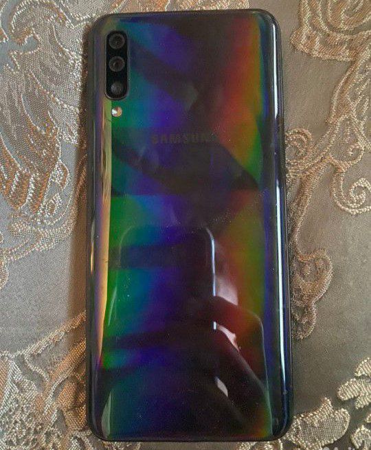 Самсунг А 50_6/128 Сотилади