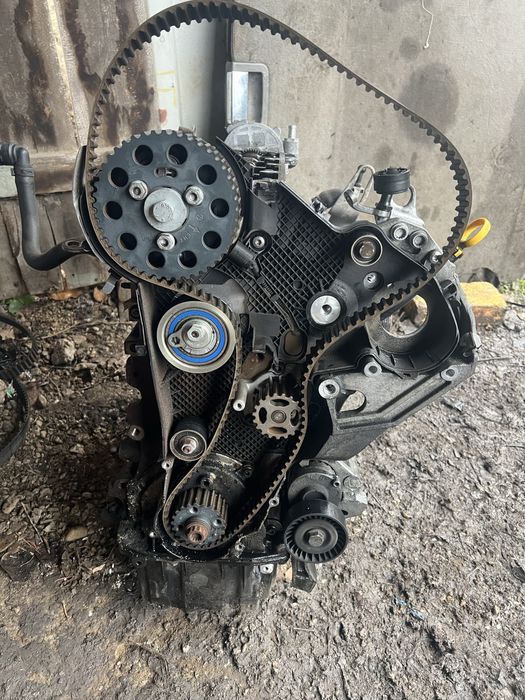 2.0 tdi CR 140 hp 2014 гол двигател