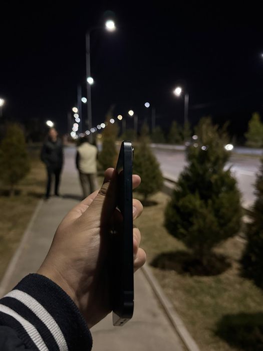 Айфон 13 с гарантия