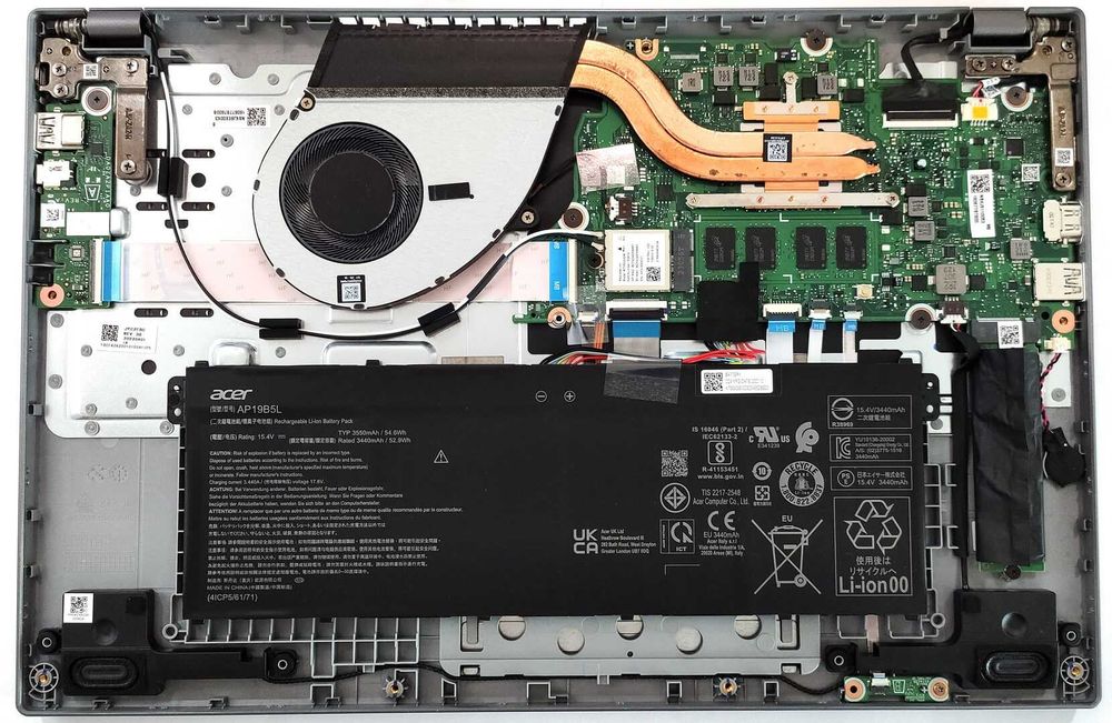 Laptop Acer, Ryzen7 7730U, 8GB DDR4, 512GB SSD impecabil, garantie