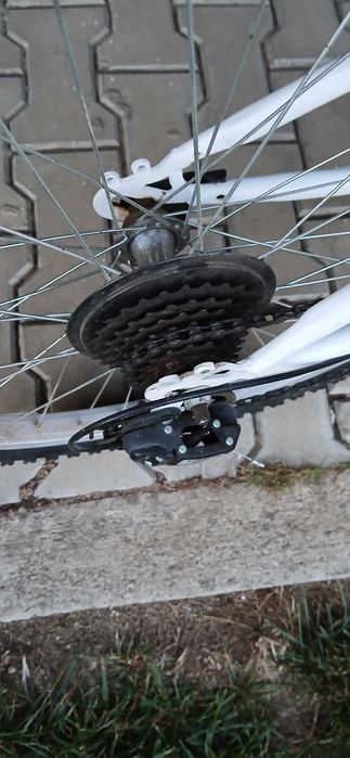 Vând bicicleta 24 inch