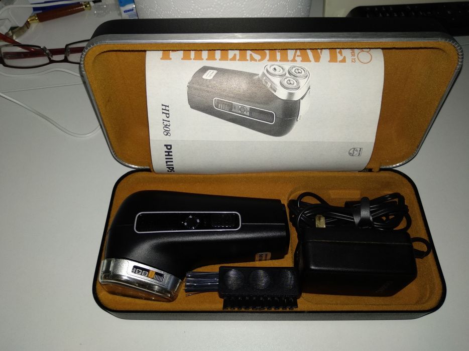 Aparat Bărbierit Vintage Philips HP1308