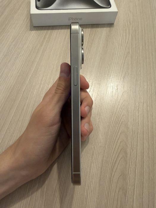 Продается айфон 15 pro max 512gb