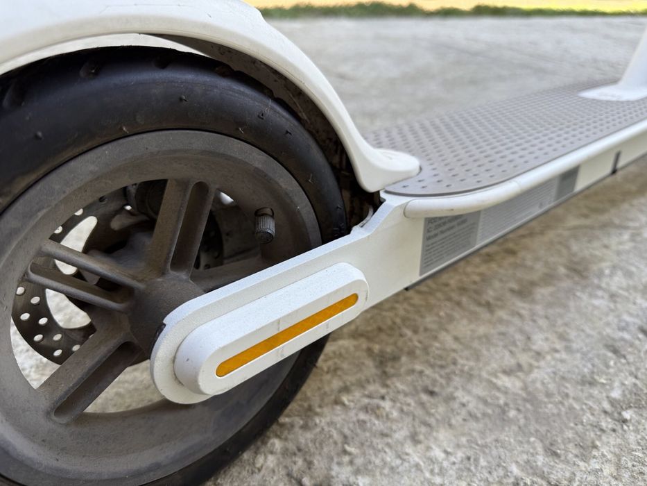 Xiaomi M365 тротинетка