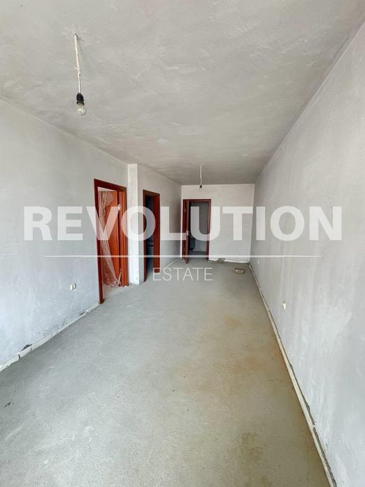 Продава се Двустаен апартамент в Пловдив, Кършияка - 70 кв.м за 2572 €/кв.м - Снимка #2