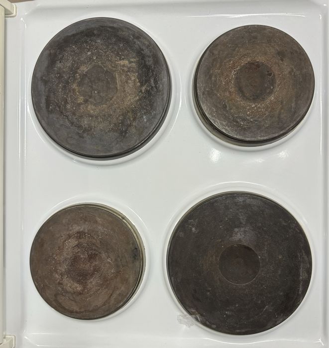 Продается электроплита Deluxe