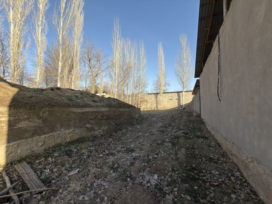 Oq Tosh Yer sotiladi