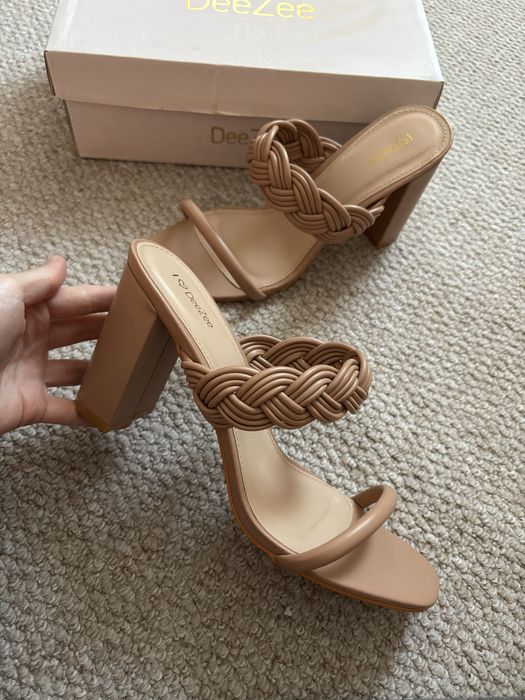 Чехли на ток на DeeZee