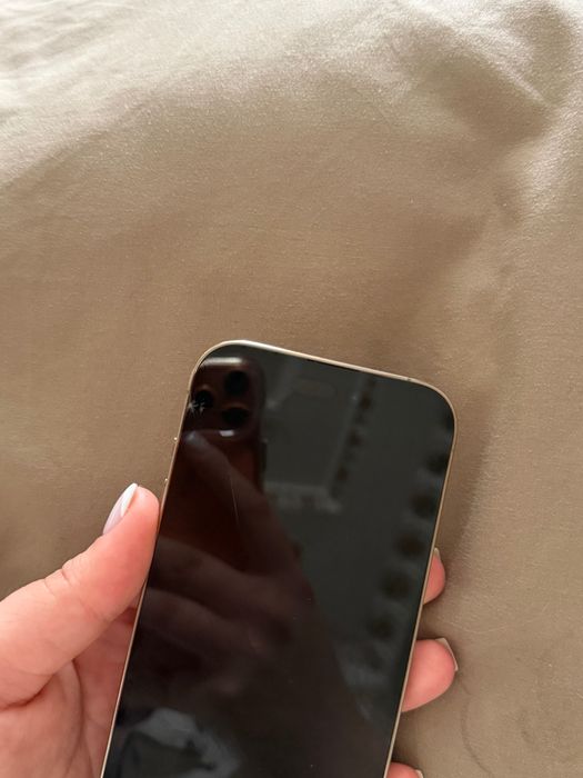 iPhone 14 Pro золотистый