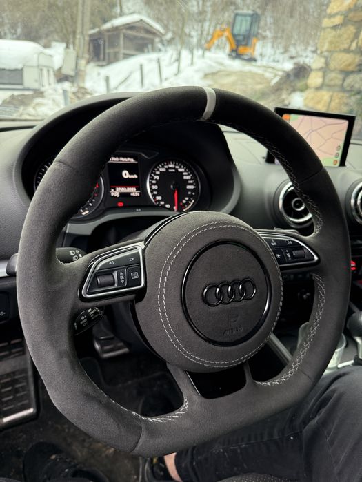 Рязан волан алкантара от audi a3 8v