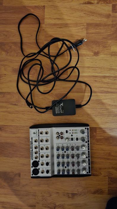Mixer Behringer MX602A