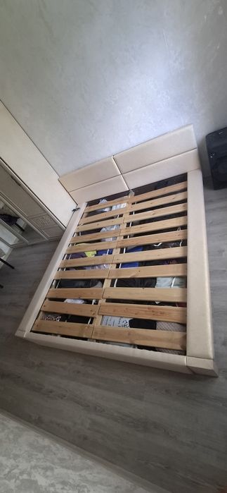 Продам Кровать в хорошем состоянии