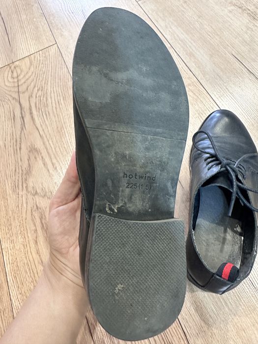 Кожаные туфли  Бренда hot wind