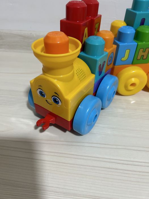 Trenulete cu sina merg singute