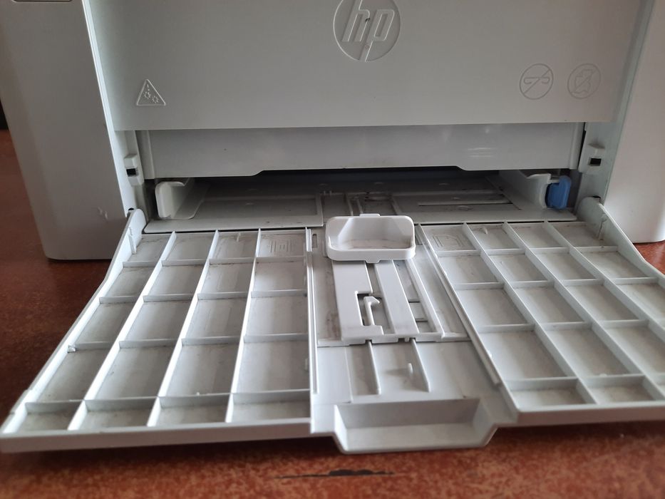 Продам принтер hp m102a