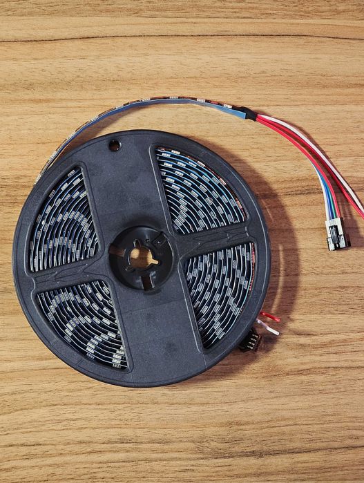 Kit bandă LED adresabilă WS2815 RGB – Iluminare inteligentă prin Wifi