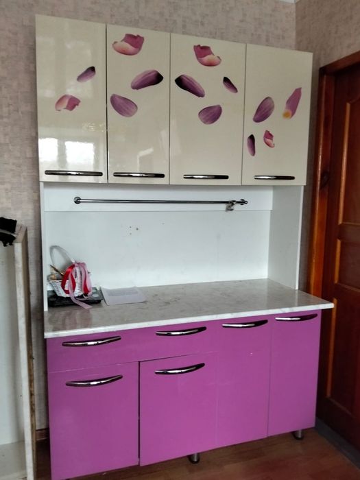 Кухонные гарнитура