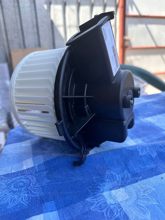 Vând diferite piese noi de Iveco și Fiat ducați, 2