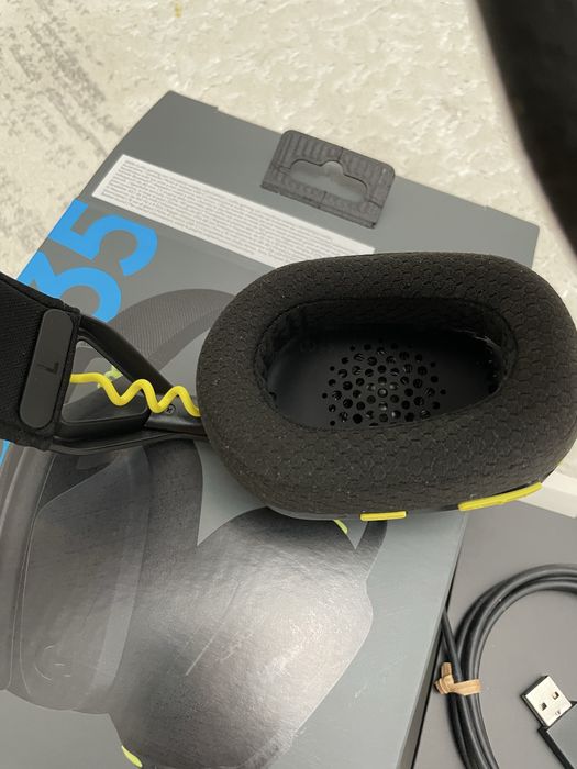 Наушники Logitech