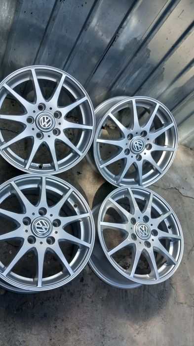 Set 4 jante aliaj r15 Volkswagen 5x112,Passat B5 Golf,  Audi, Golf 5,6, Skoda preț 1100 lei