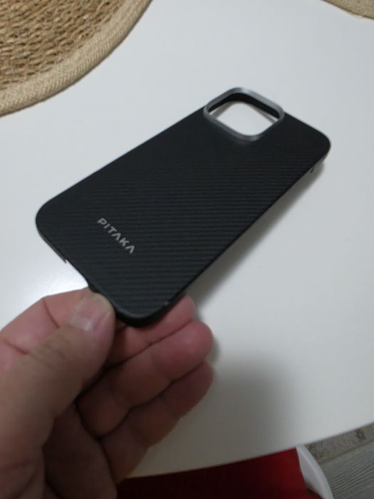 Vând husa Pitaka iPhone 16 pro max !!!