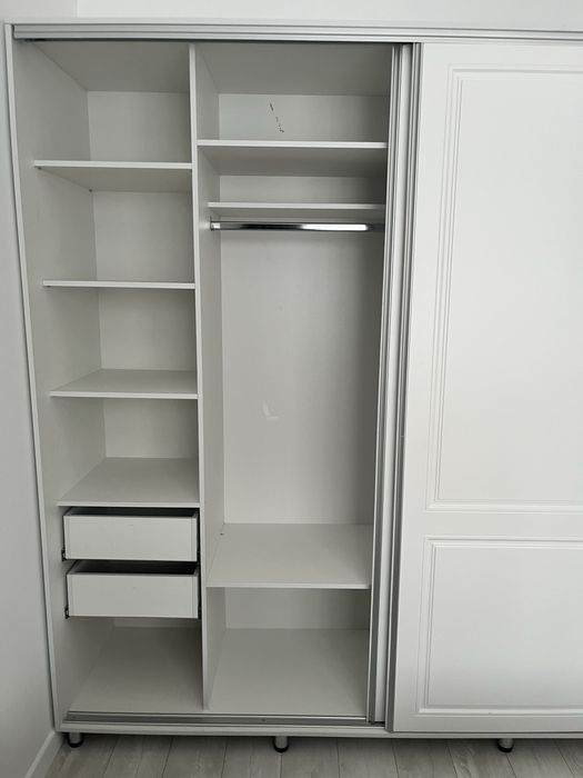 Продам 2 новых шкафа