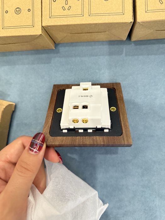 Накладной ретро выключатель