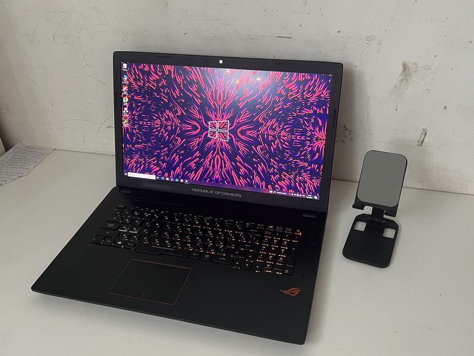 ASUS ROG STRIX GL753V игровой ноут