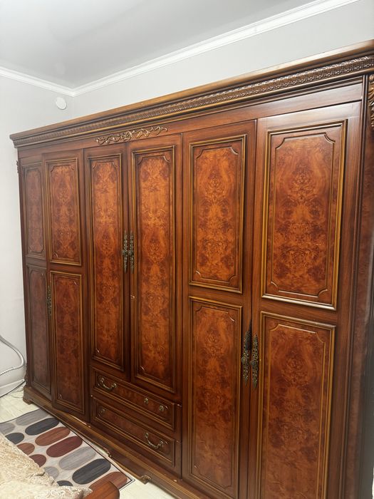 Спвлный гарнитур и комод под телевизор