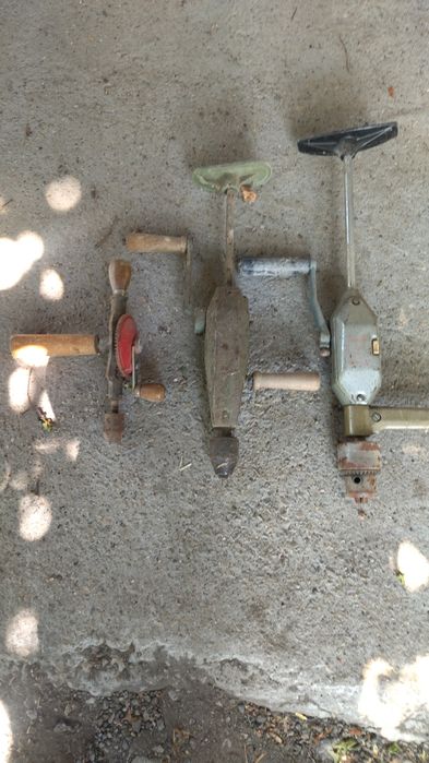 Винтоверти с ръчно задвижване.