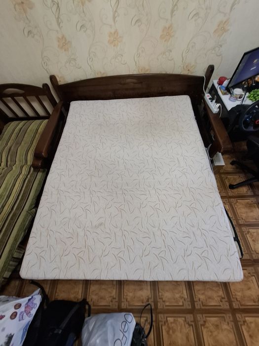 Продам комплект мебели