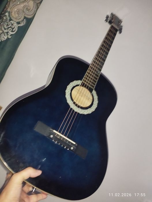 Gitara satiladi 38 lik