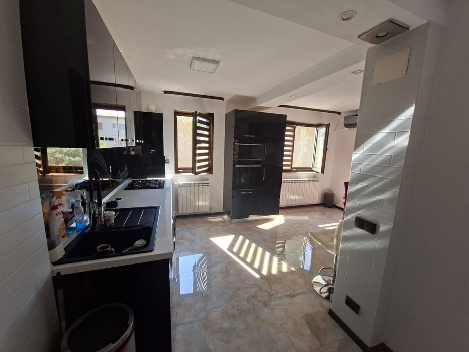 Titlu: Superb! Apartament 2 camere lux, etaj 3/4, 68 mp utili – Micro 9, Str. 9 Mai (La 5 min de Centru)