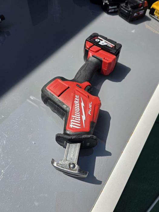 Fierastrau Sabie Milwaukee M18 FHZ