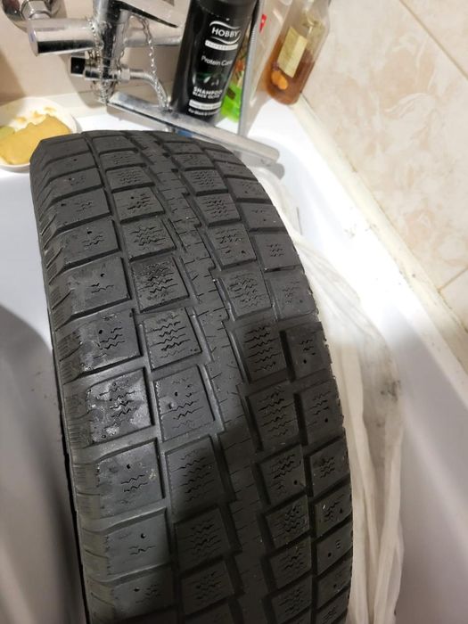 Продам зимние шины