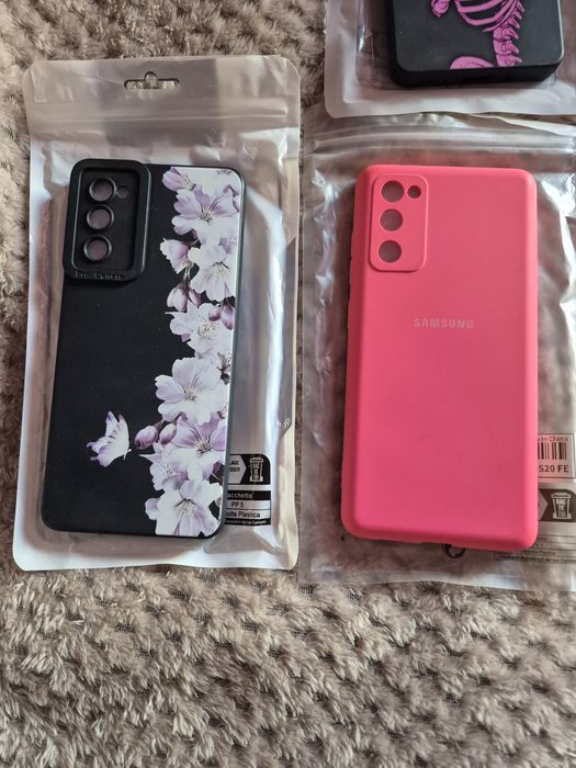 Продавам калъфи за Samsung Galaxy S20 FE