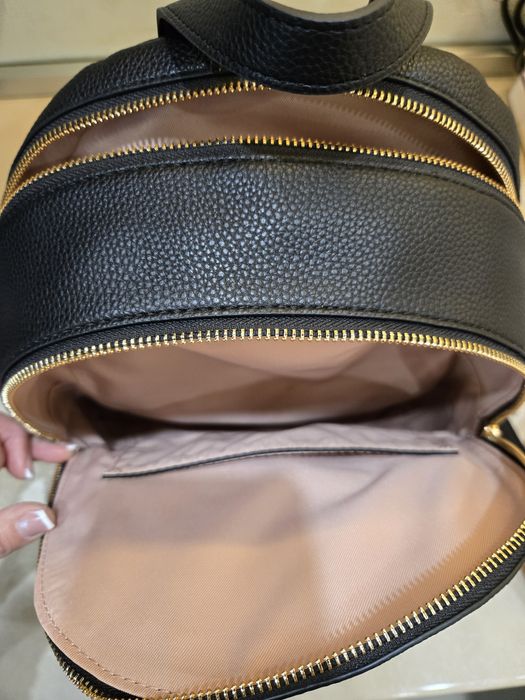 Ново! Lui Jo! Оригинална дамска раница!