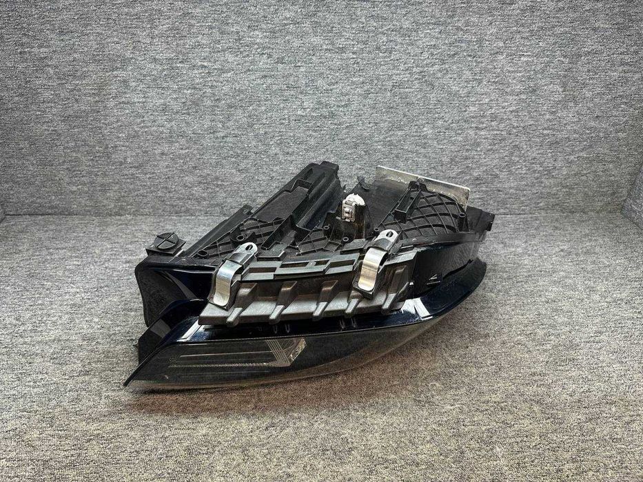 Far dreapta led adaptiv BMW X1 U11