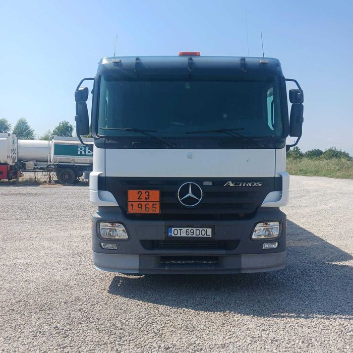 Mercedes-Benz Actros 2541 (6x2) – Autocisternă (GPL / Cisterne)